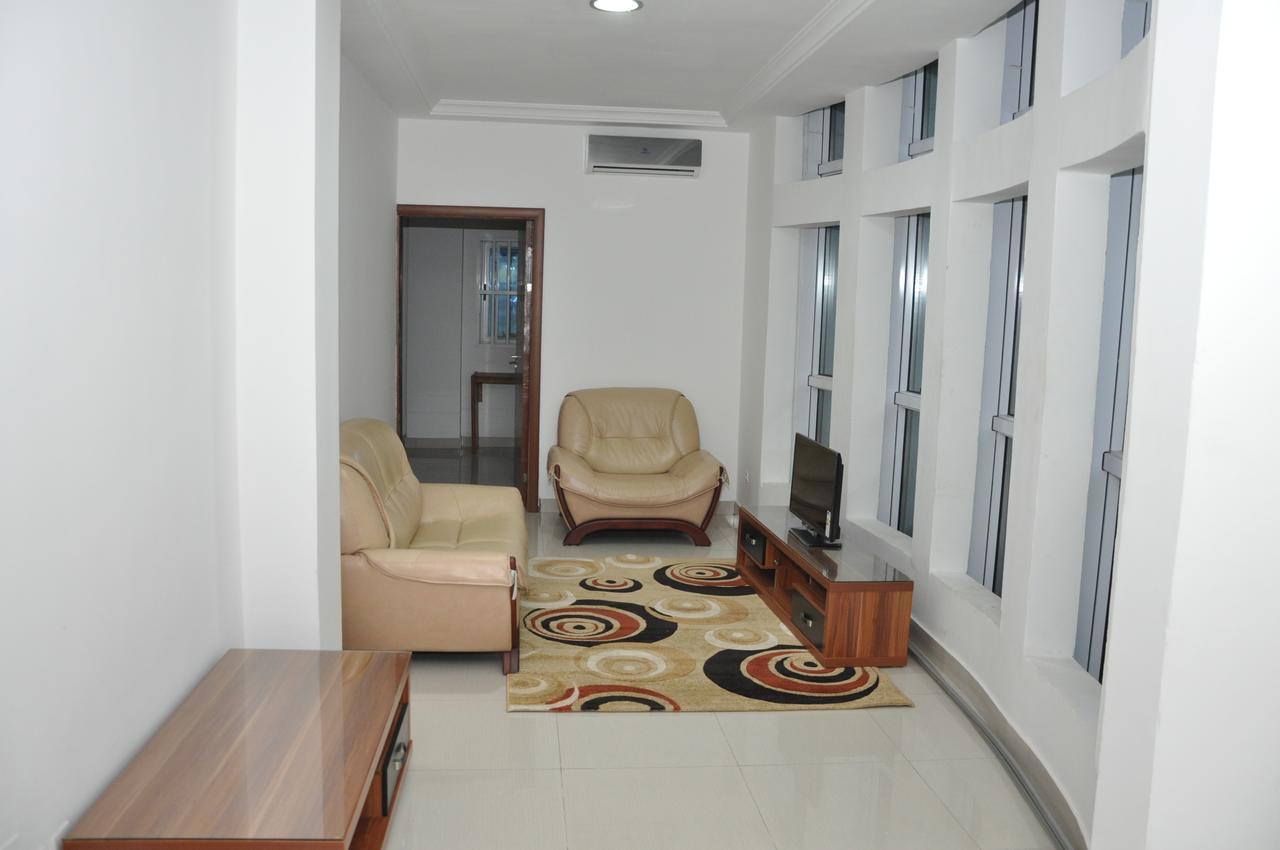 Rosalie'S Suites Lomé Exterior foto